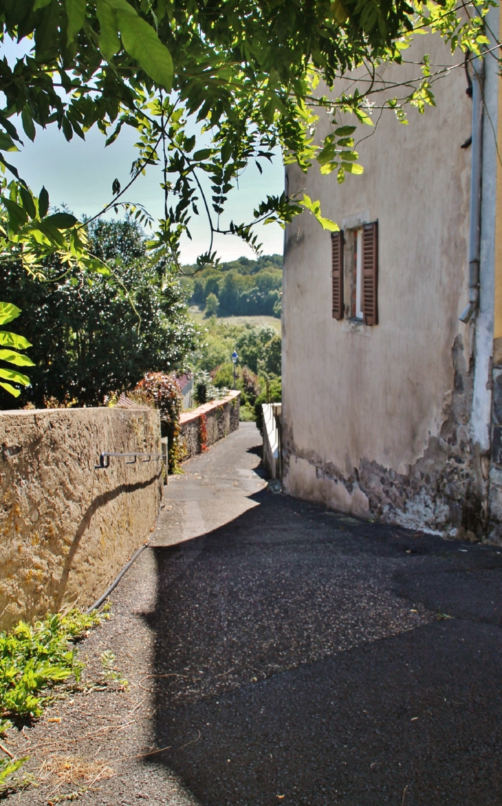  - Tourzel-Ronzières