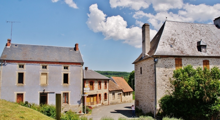 Le Village - Vergheas