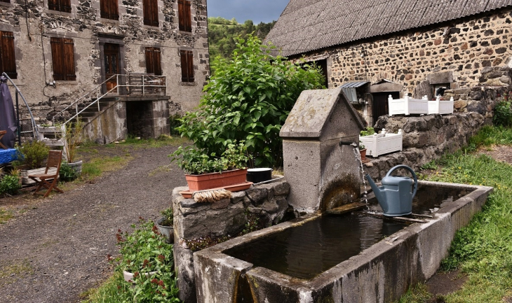 Fontaine - Verrières