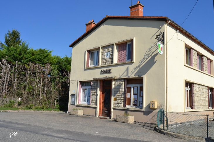 Mairie - Villeneuve-les-Cerfs