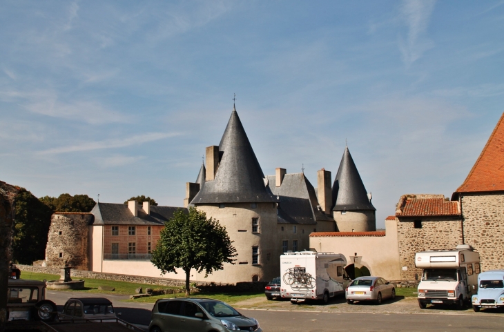 Le Château - Villeneuve