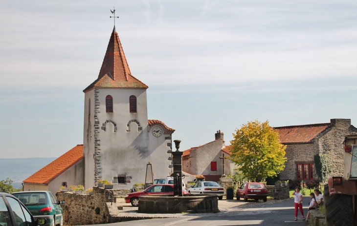 La Place l'église et la Fontaine - Vodable