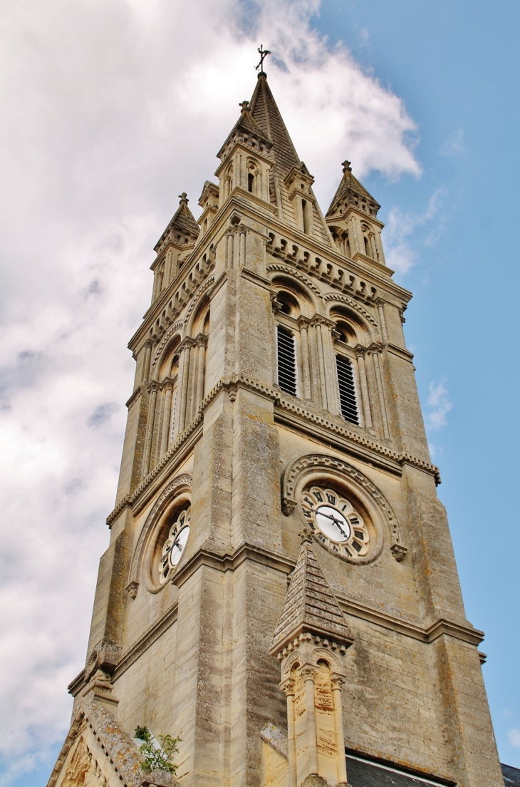 église St Pierre - Arromanches-les-Bains