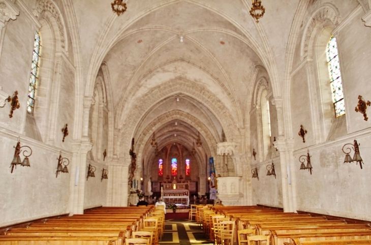 église St Pierre - Arromanches-les-Bains