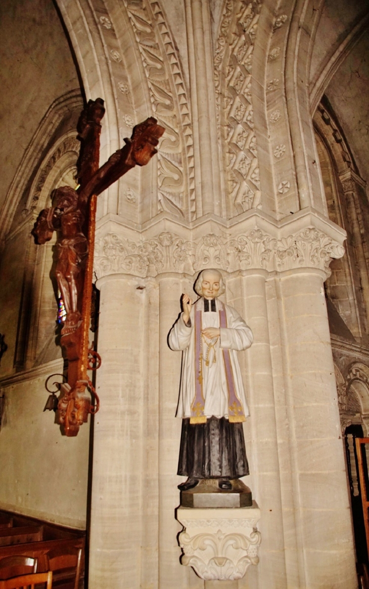 église St Pierre - Arromanches-les-Bains