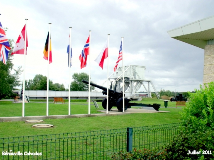 Le musée de Pégasus Bridge et son célebre pont  - Bénouville