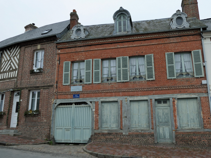 Maison place de Verdun - Blangy-le-Château