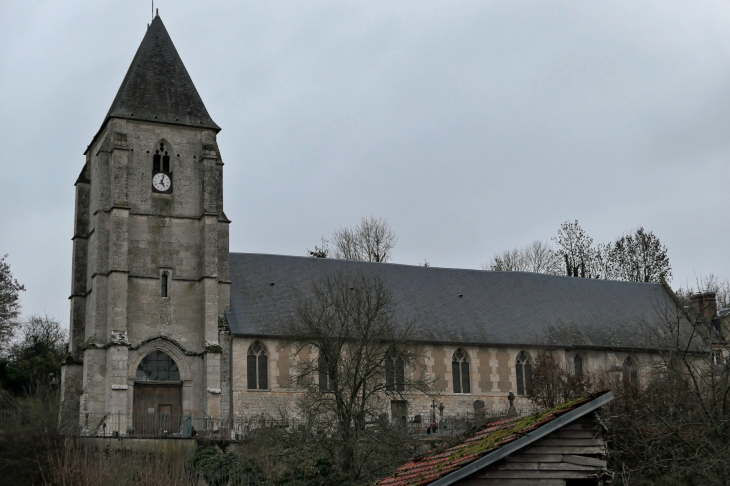 L' église Notre Dame vue du village - Blangy-le-Château