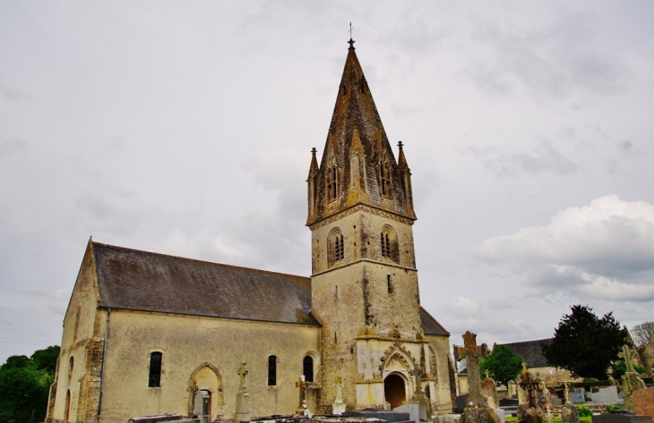 église St Pierre - Bricqueville