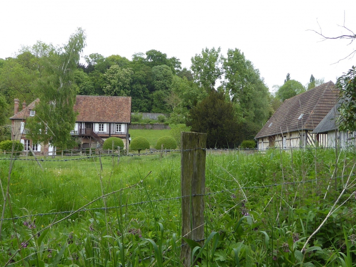 L'ancien monastère - Brucourt