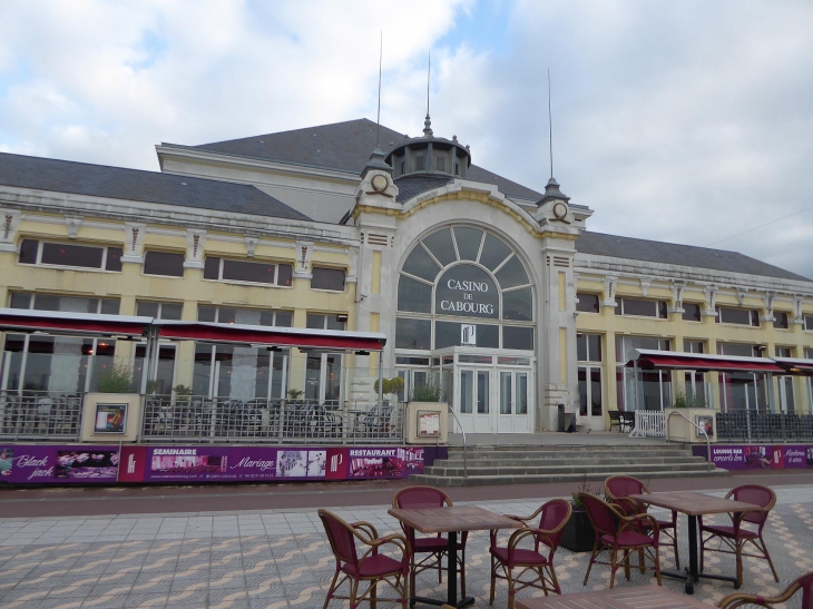 La terrasse du casino côté mer - Cabourg