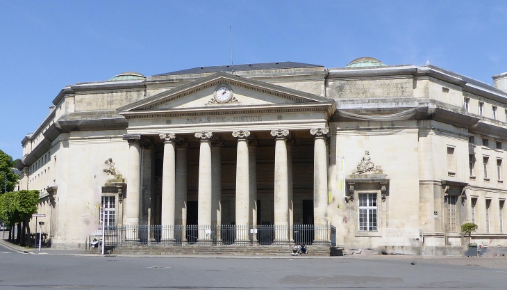 Le palais de justice - Caen