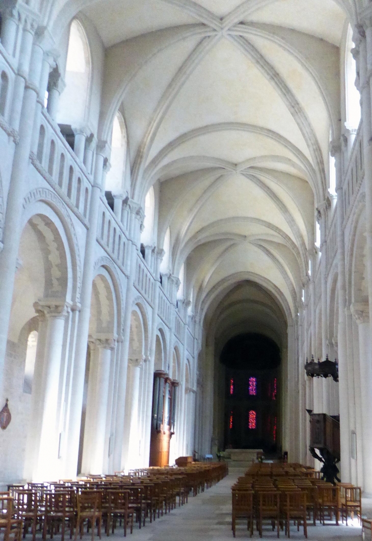 Abbaye aux Dames : l'église de la Trinité - Caen