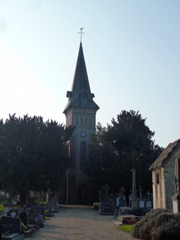 L'entrée de l'église - Canapville