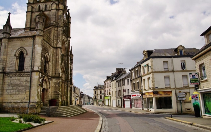 La Commune - Caumont-l'Éventé