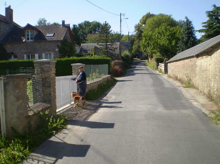 Clecy rue hardy - Clécy