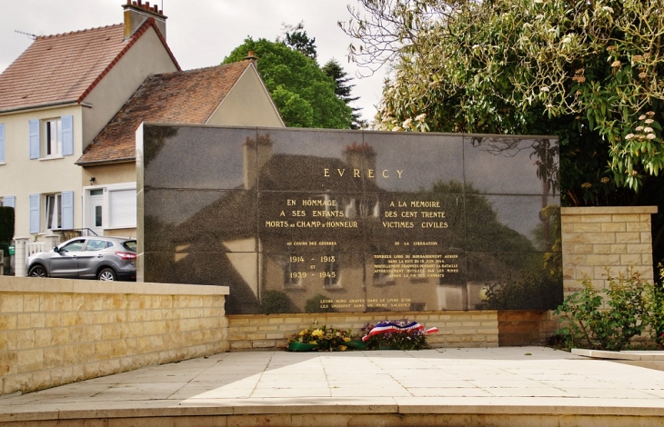 Monument-aux-Morts - Évrecy