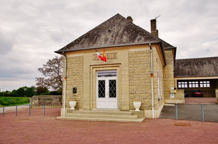 La Mairie - Formigny