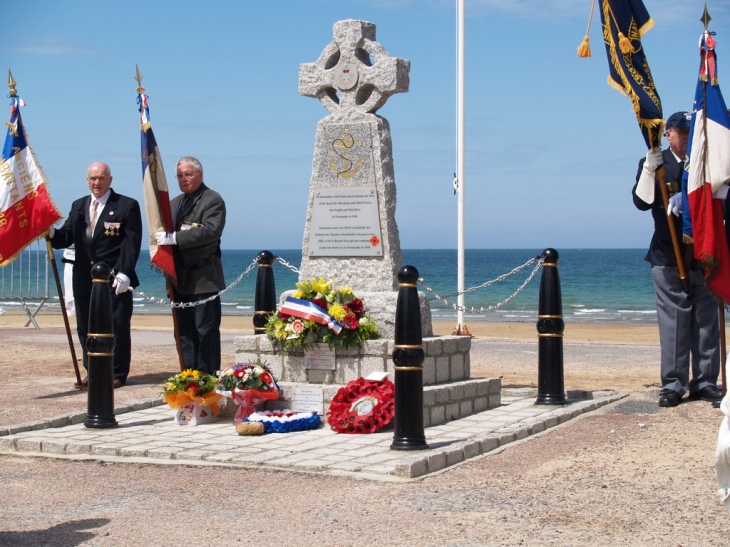 Hommage aux Marins Civils - Hermanville-sur-Mer