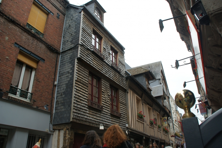 Dans les rues de Honfleur