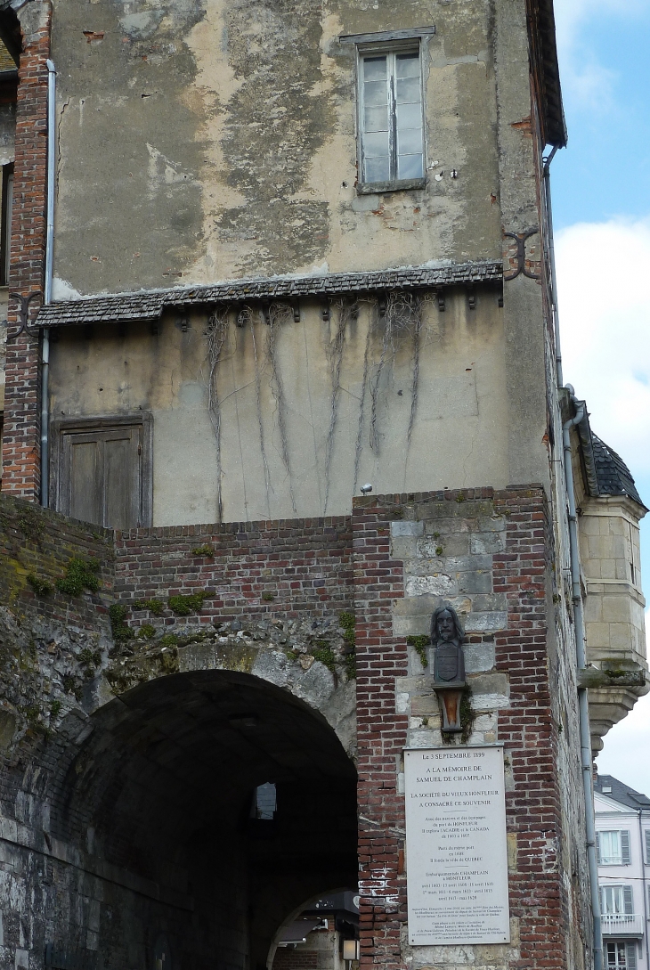 Le vieux port : la lieutenance - Honfleur