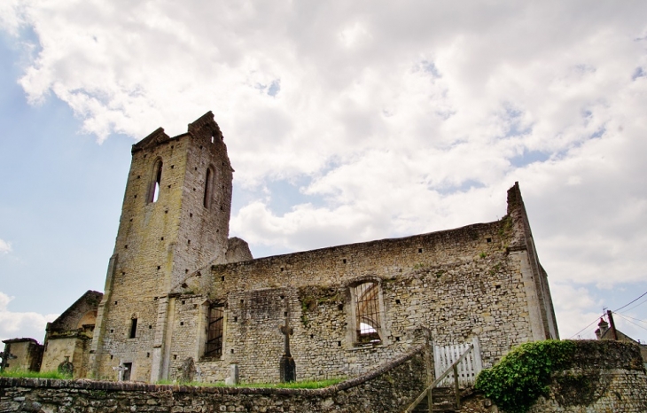 &église St Victor ( Ruines ) - Juaye-Mondaye