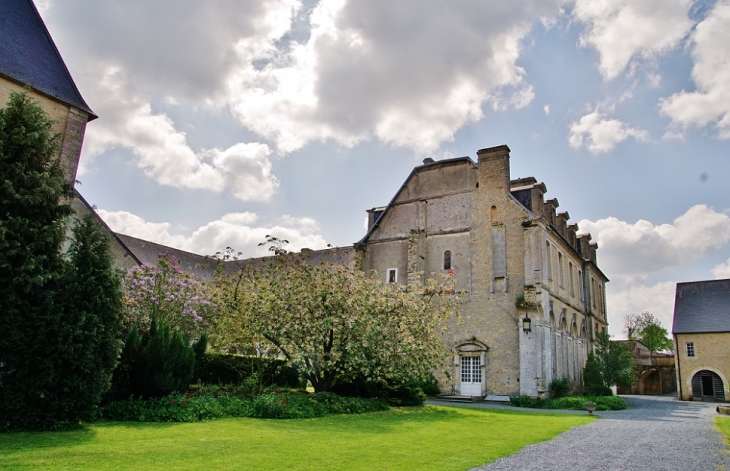 Abbaye Saint-Martin - Juaye-Mondaye