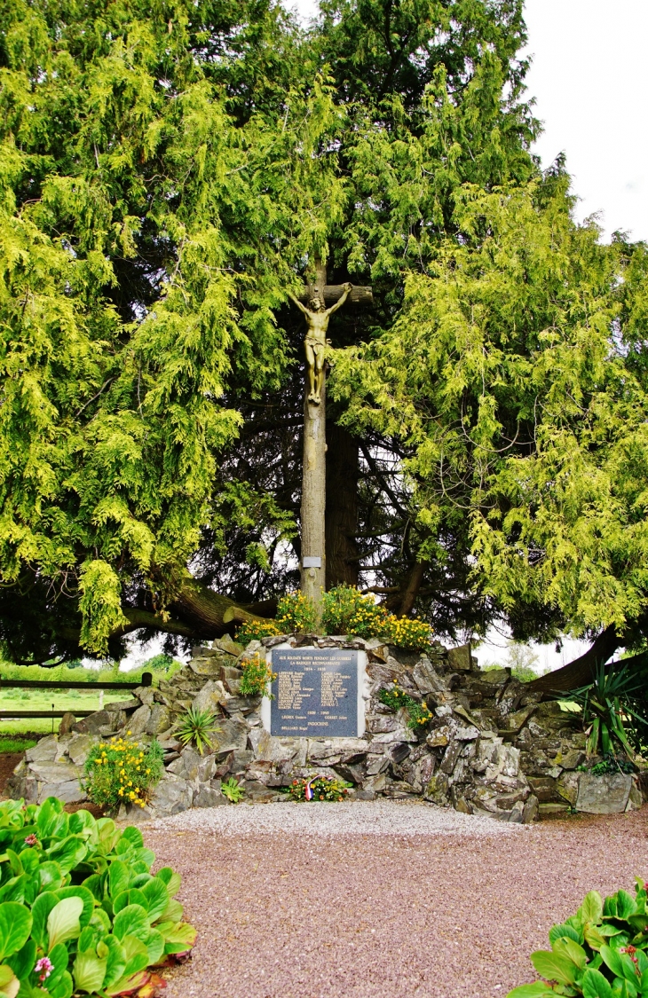 Monument-aux-Morts - La Bazoque