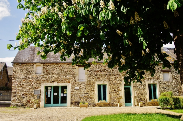 La Mairie - Landes-sur-Ajon