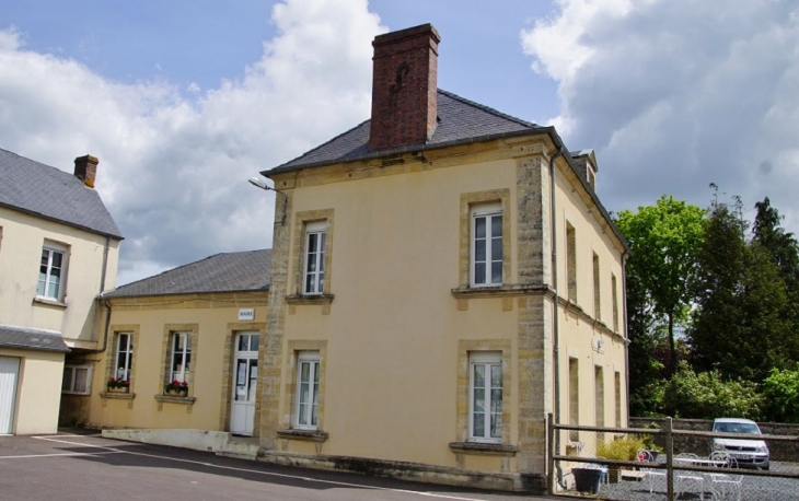 La Mairie - Le Breuil-en-Bessin