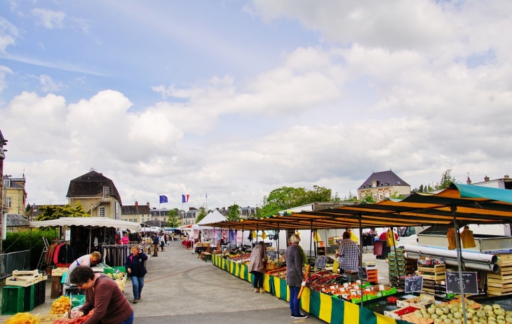 La Commune ( Le Marché ) - Le Molay-Littry