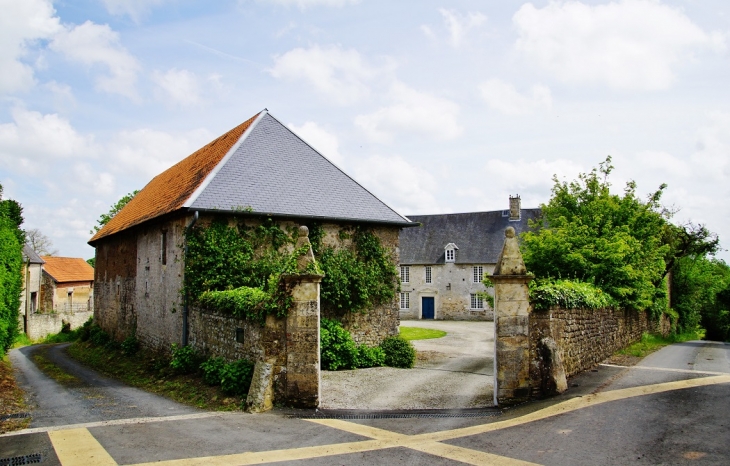 Maison du Village - Neuilly-la-Forêt