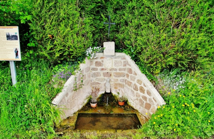 Fontaine Saint-Siméon - Neuilly-la-Forêt