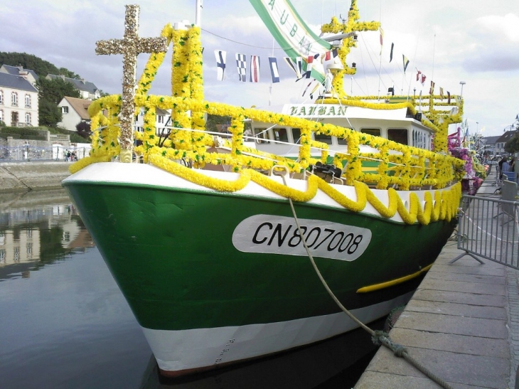 Centenaire bénédiction de la mer - Port-en-Bessin-Huppain