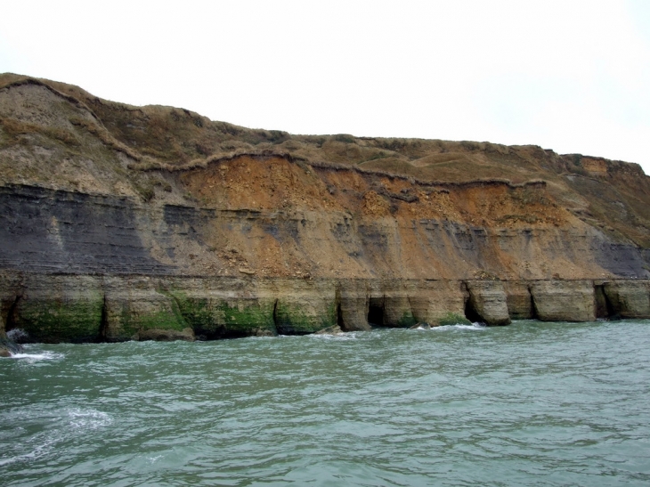 Falaise à l'ouest de port en Bessin - Port-en-Bessin-Huppain