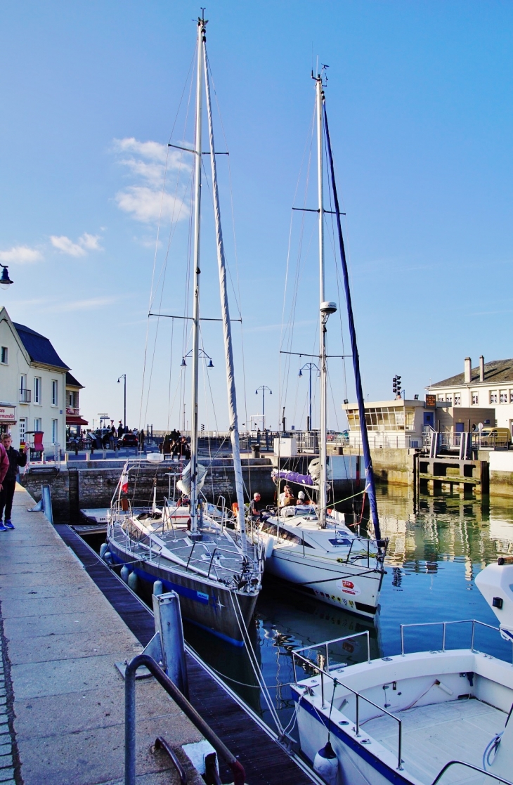 Le Port - Port-en-Bessin-Huppain