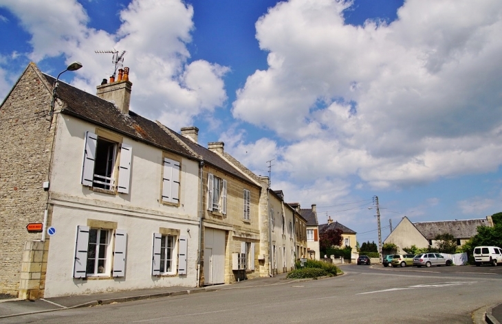 Le Village - Ryes