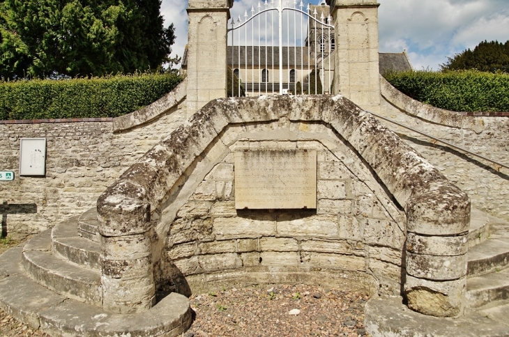 Entrée du Cimetière  - Ryes