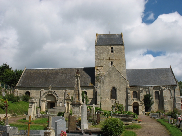 église Paroissiale  Saint-Côme d'origine romane - Saint-Côme-de-Fresné