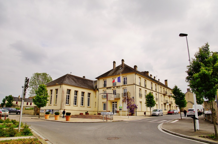 Hotel-de-Ville - Trévières