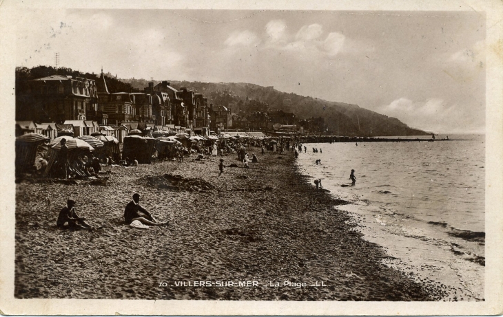 La plage (carte postale de 1950) - Villers-sur-Mer