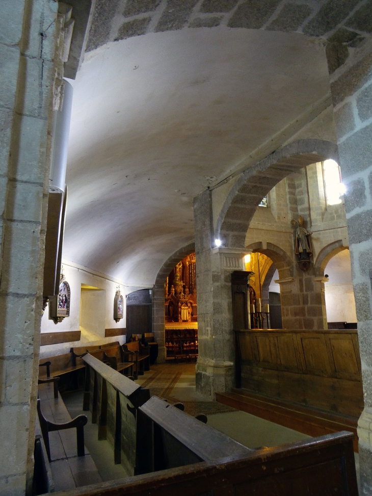 Dans l'église - Barfleur