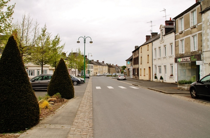 La Commune - Cerisy-la-Forêt