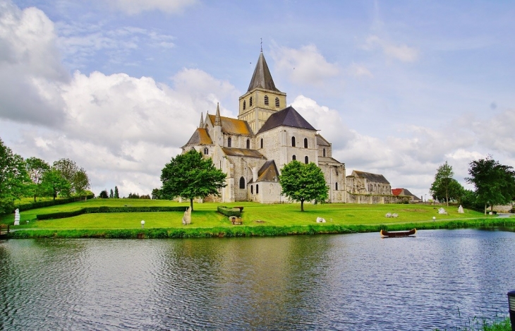 L'Abbaye  - Cerisy-la-Forêt