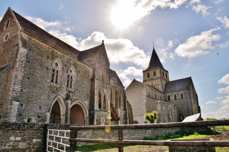 L'Abbaye  - Cerisy-la-Forêt