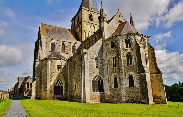 L'Abbaye  - Cerisy-la-Forêt