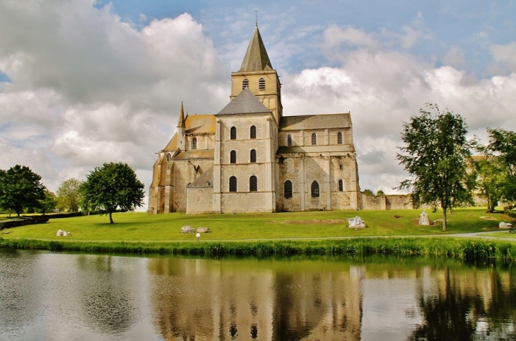 L'Abbaye  - Cerisy-la-Forêt