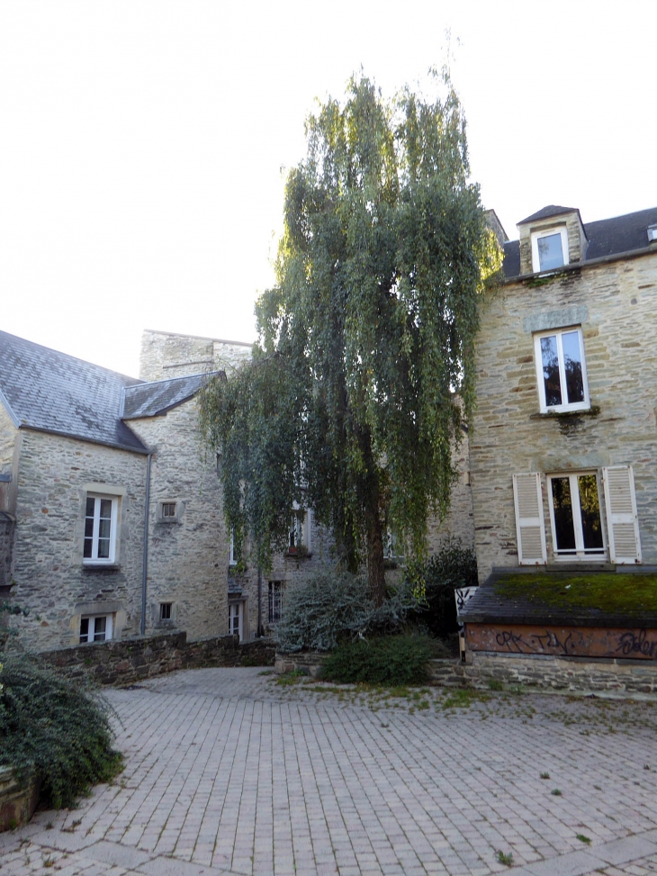 Une cour derrière les maisons - Cherbourg-Octeville