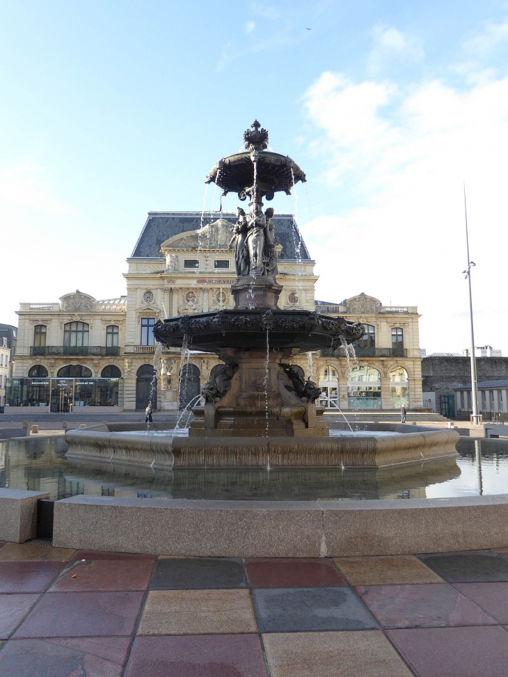 La fontaine Place de Gaulle - Cherbourg-Octeville