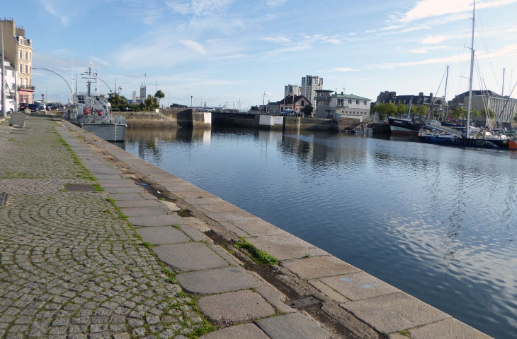 Le bassin du commerce vers le pont tournant - Cherbourg-Octeville